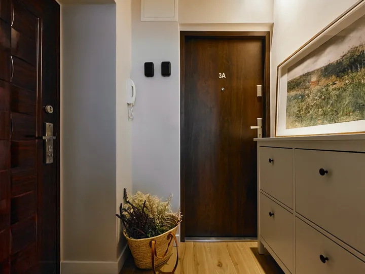 Entrance hall with a shoe cabinet